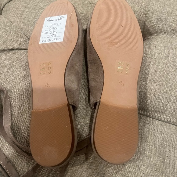 Madewell Tan Suede Slingback/ Ankle Strap Flats -Rounded Toe - Picture 6 of 7